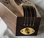 Jenny Lind™ Dulcimer at https://gibsondulcimers.com/index.html